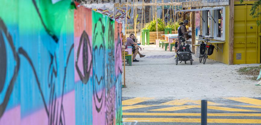 Entrée de Place Commune